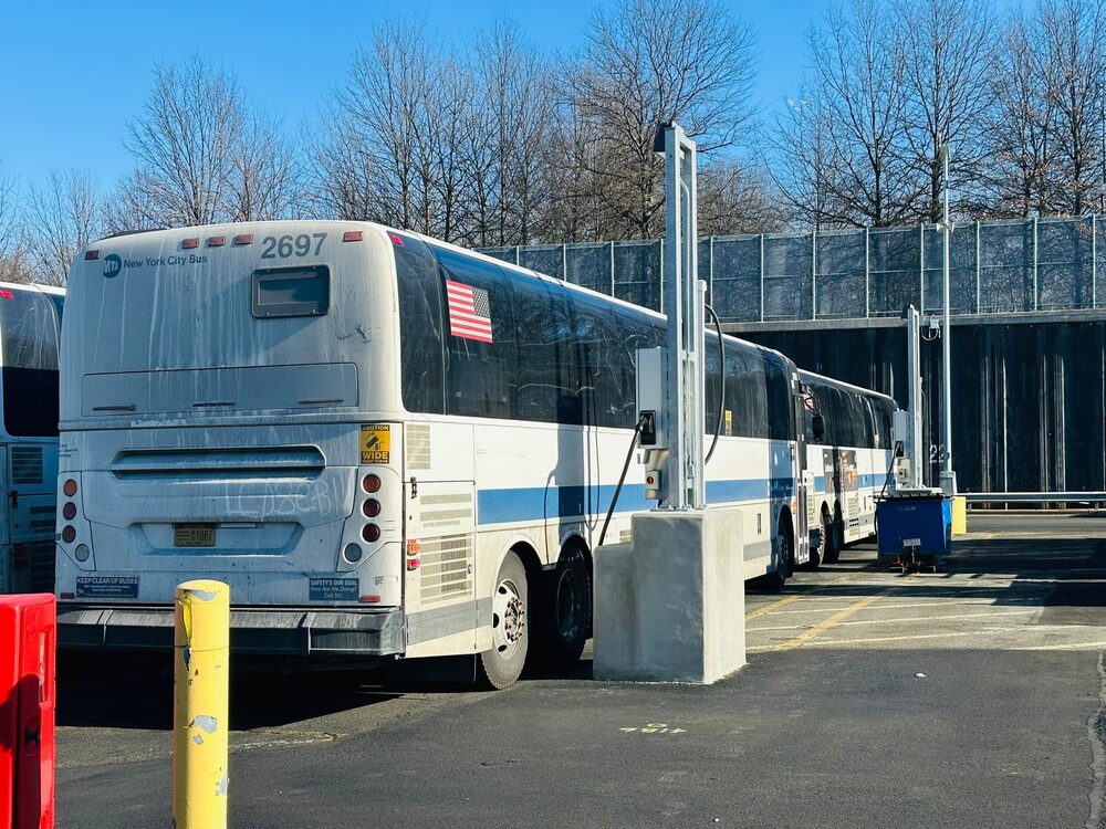 MTA Bus Fleet, Charging Row