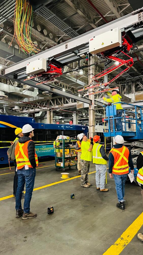 Ceiling-Mounted Pantograph, Detail